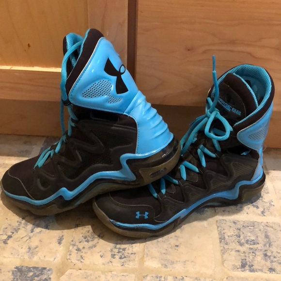 Under armor Charge basket ball shoes - Picture 4 of 4